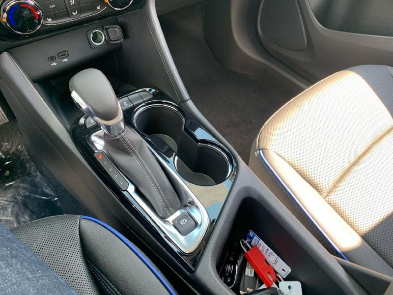 2026 Buick Encore GX Sport Touring Photo