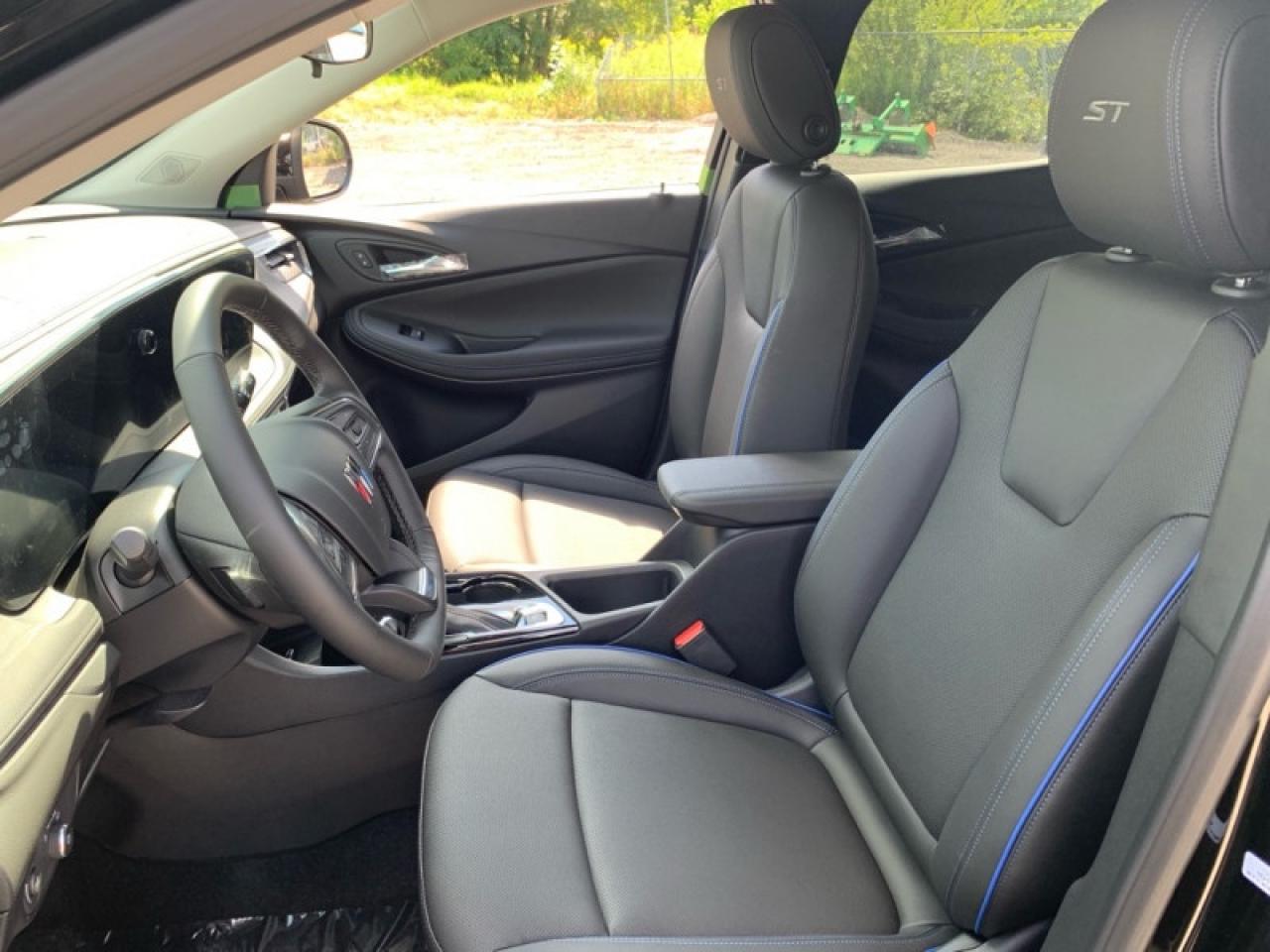 2026 Buick Encore GX Sport Touring Photo