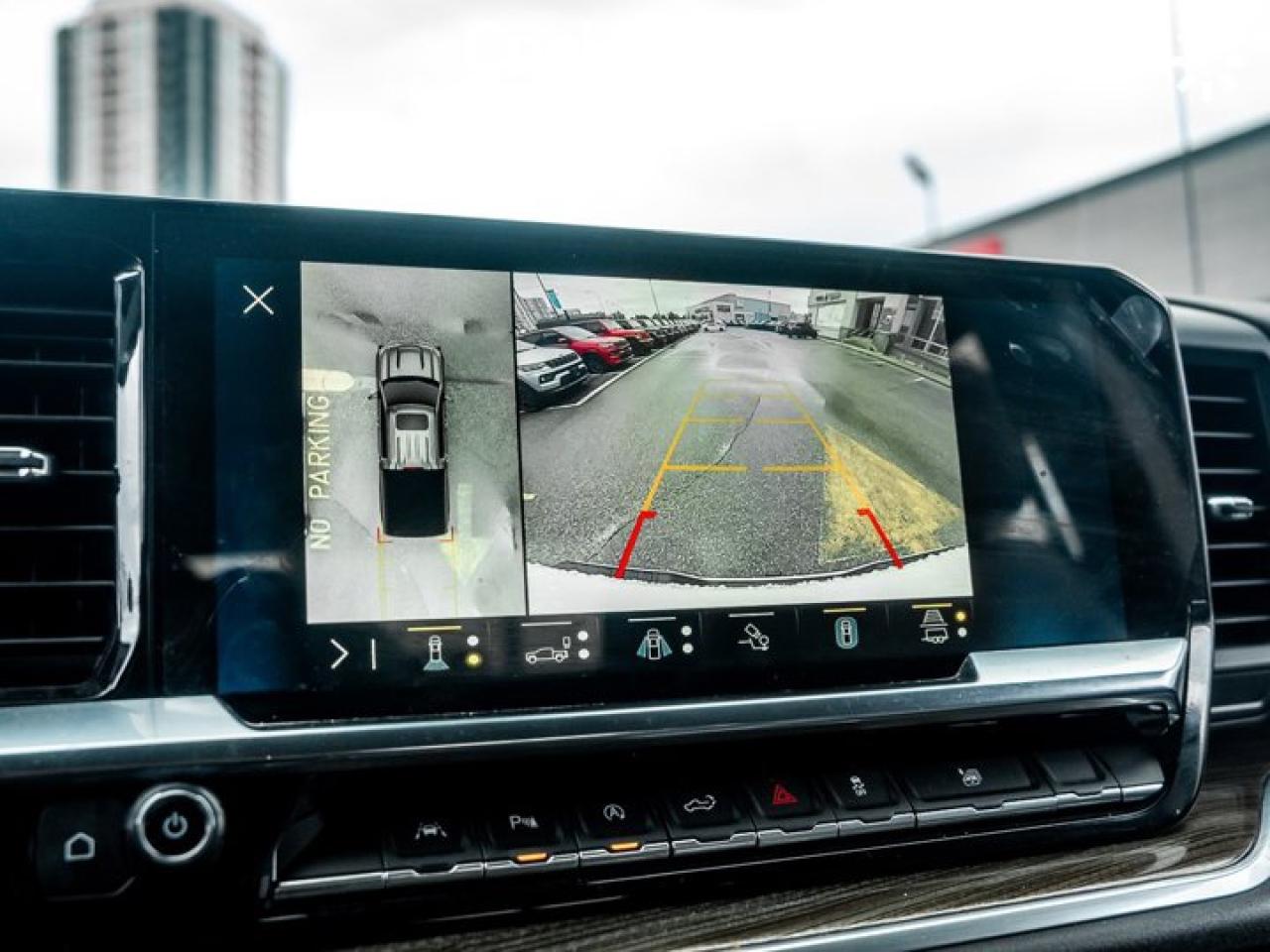 2023 Chevrolet Silverado 1500 RST 147'' V8 Leather Captain Seats 13.4'' Screen 360 Cam Bose Audio Photo