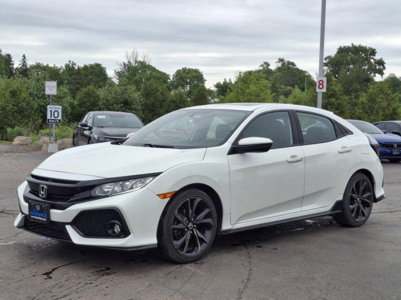Used 2018 Honda Civic Hatchback Sport | 6 Speed Manual | Sunroof | Heated Seats | Carplay | Reverse Cam | Keyless Entry | and More ! for sale in Guelph, ON