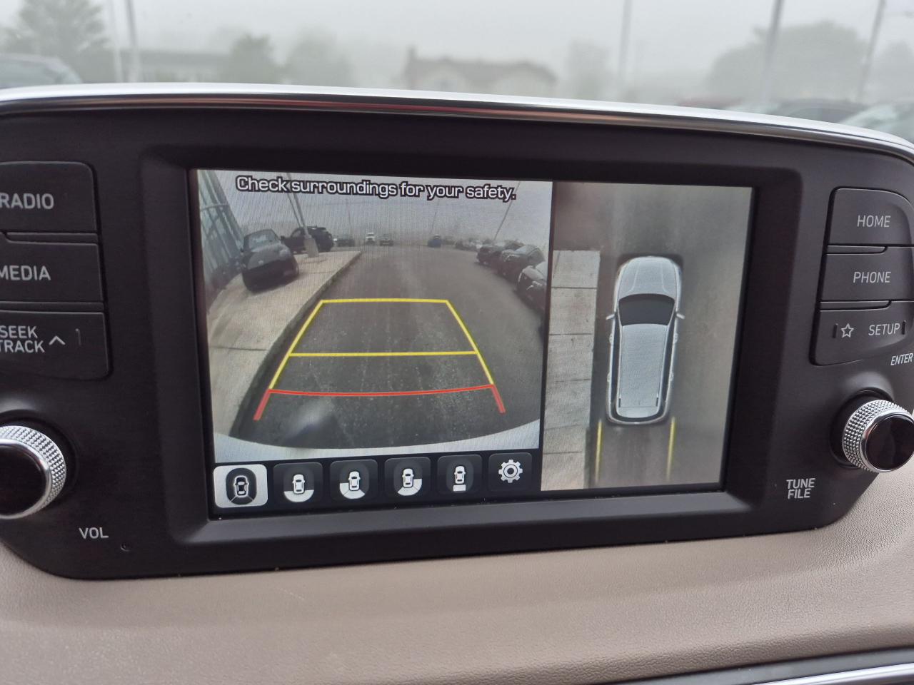 2020 Hyundai Santa Fe Luxury Photo30