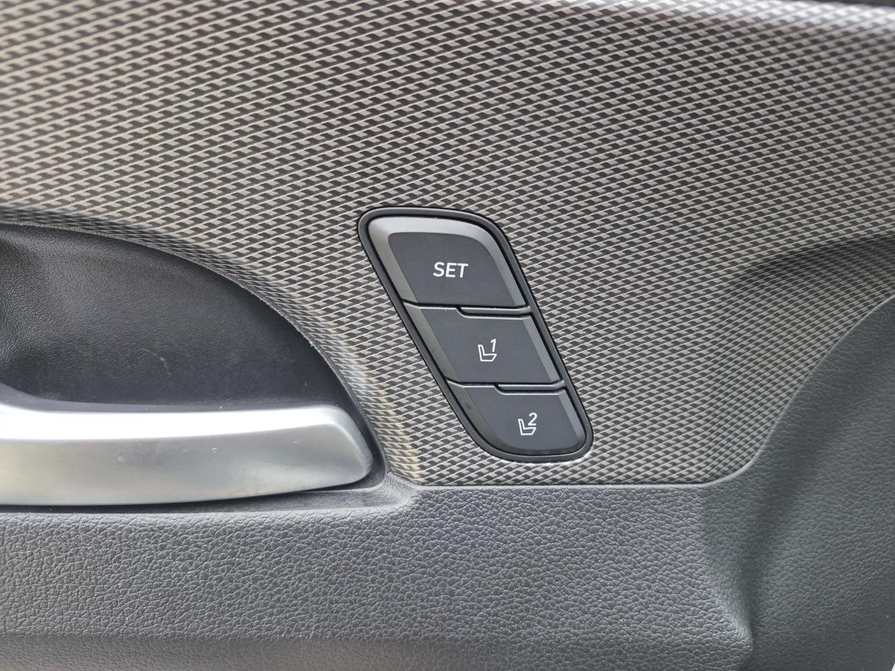 2020 Hyundai Santa Fe Luxury Photo33