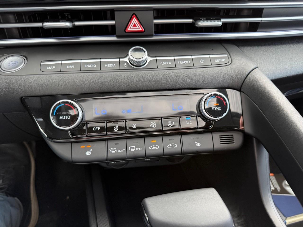 2025 Hyundai Elantra Preferred IVT w/Tech Pkg Photo