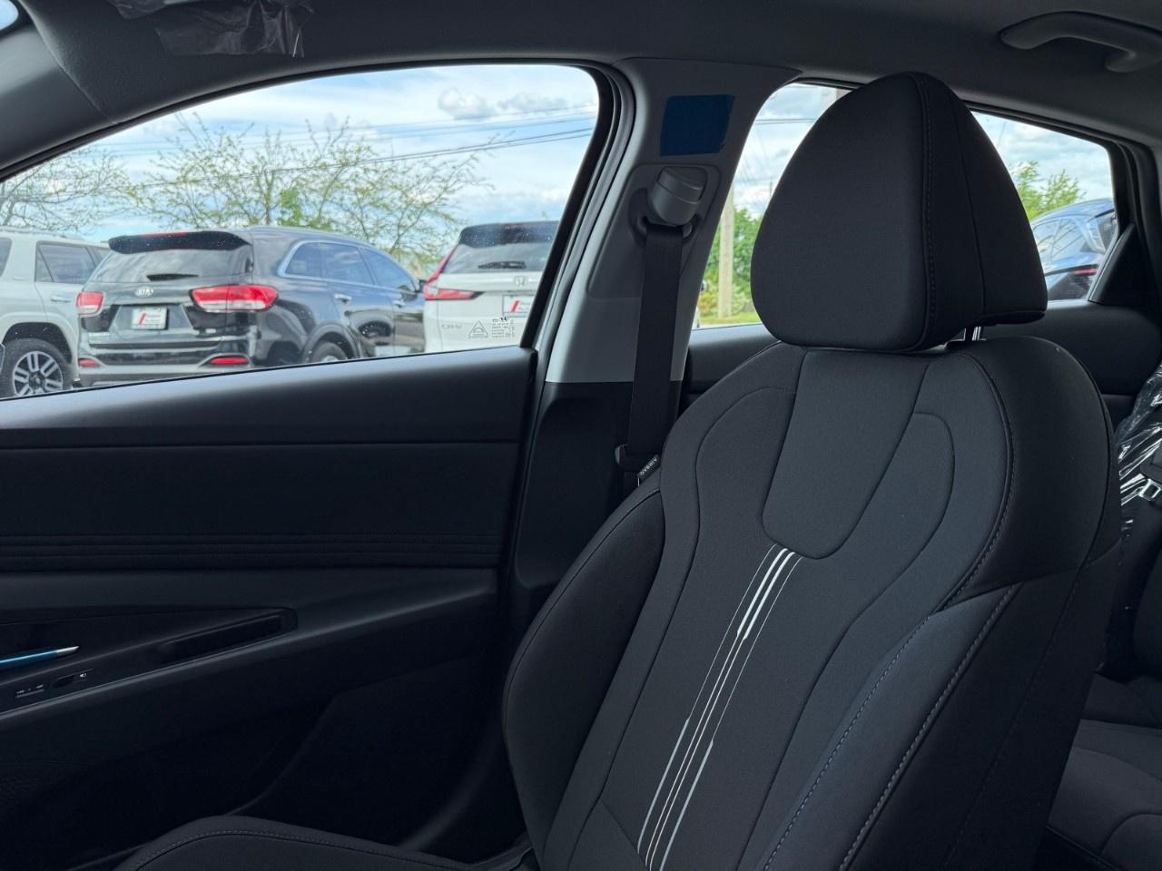 2025 Hyundai Elantra Preferred IVT w/Tech Pkg Photo