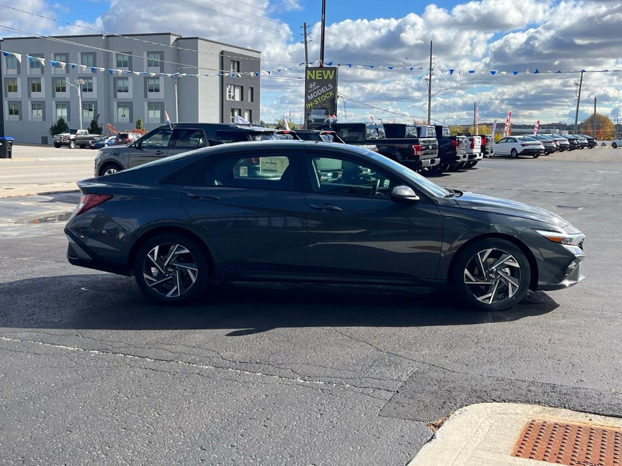 2025 Hyundai Elantra Preferred IVT w/Tech Pkg Photo