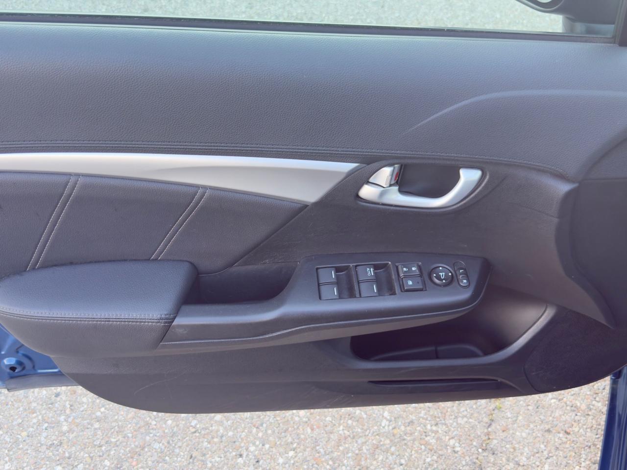 2015 Honda Civic Touring - Photo #9