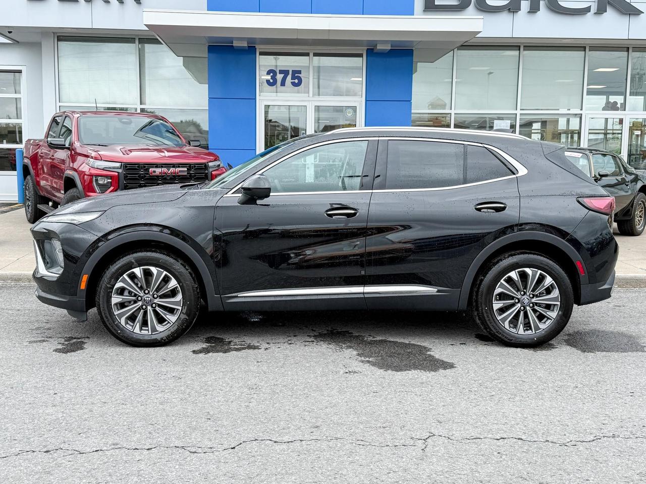 2025 Buick Envision Preferred 2.0L 4 CYL WITH REMOTE START/ENTRY, HEATED SEATS, HEATED STEERING WHEEL, BOSE SOUND, HD SURROUND VISION Photo5