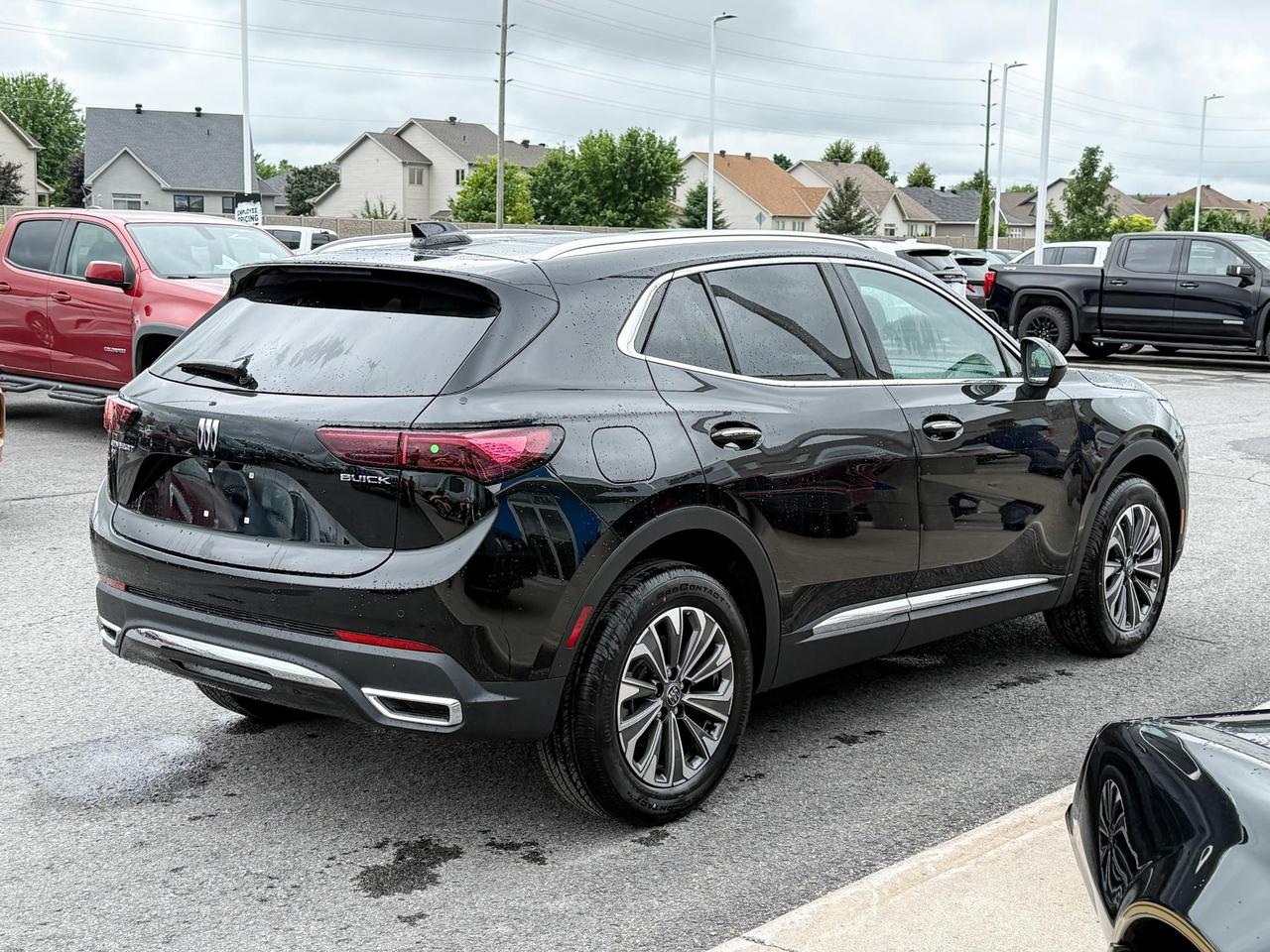 2025 Buick Envision Preferred 2.0L 4 CYL WITH REMOTE START/ENTRY, HEATED SEATS, HEATED STEERING WHEEL, BOSE SOUND, HD SURROUND VISION Photo