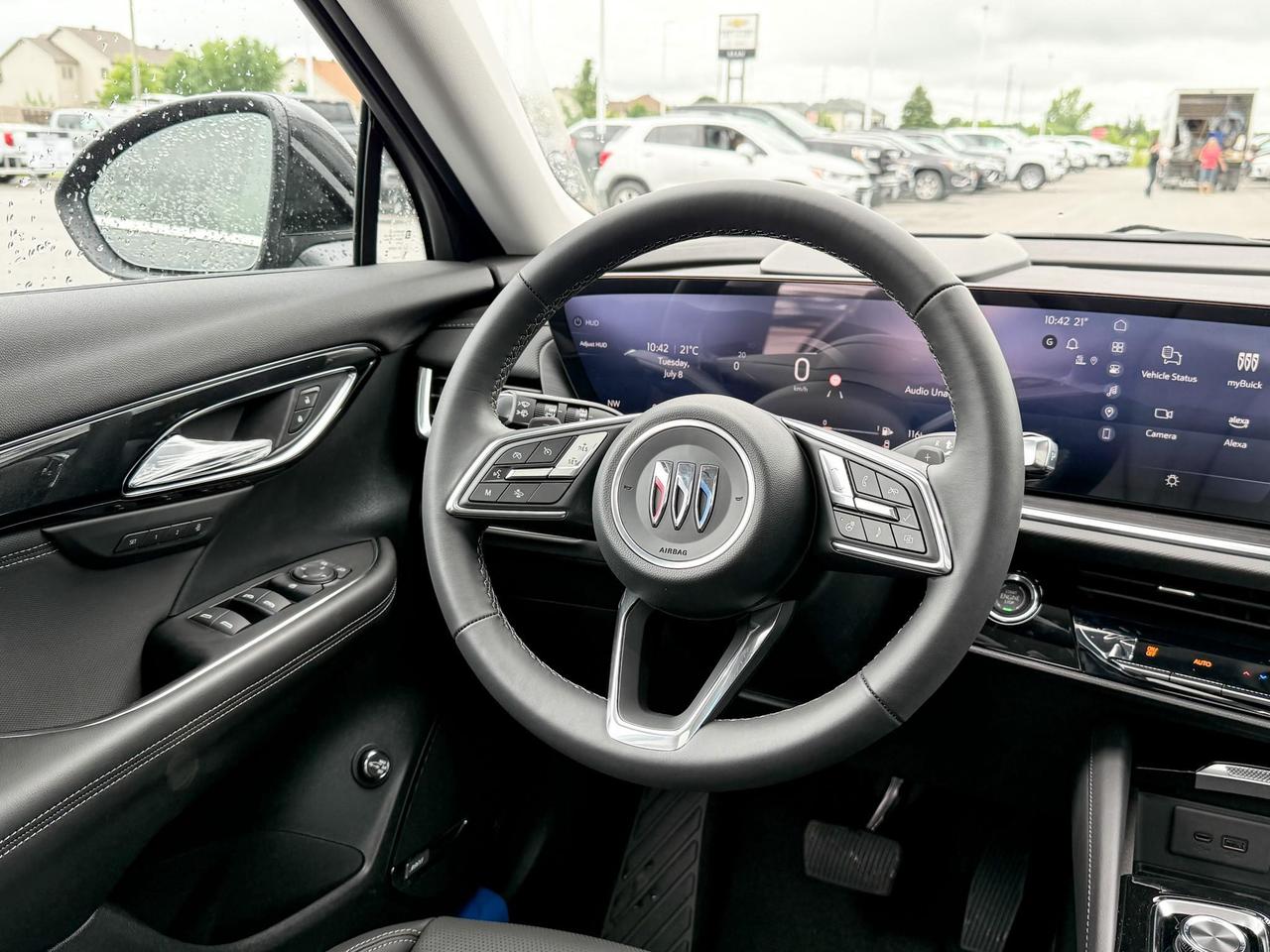2025 Buick Envision Preferred 2.0L 4 CYL WITH REMOTE START/ENTRY, HEATED SEATS, HEATED STEERING WHEEL, BOSE SOUND, HD SURROUND VISION Photo