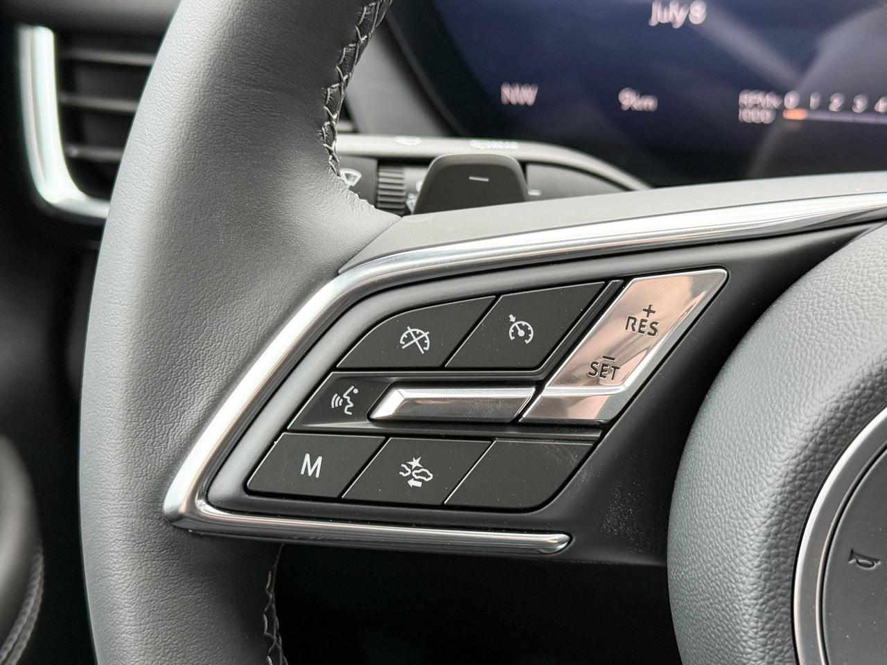 2025 Buick Envision Preferred 2.0L 4 CYL WITH REMOTE START/ENTRY, HEATED SEATS, HEATED STEERING WHEEL, BOSE SOUND, HD SURROUND VISION Photo