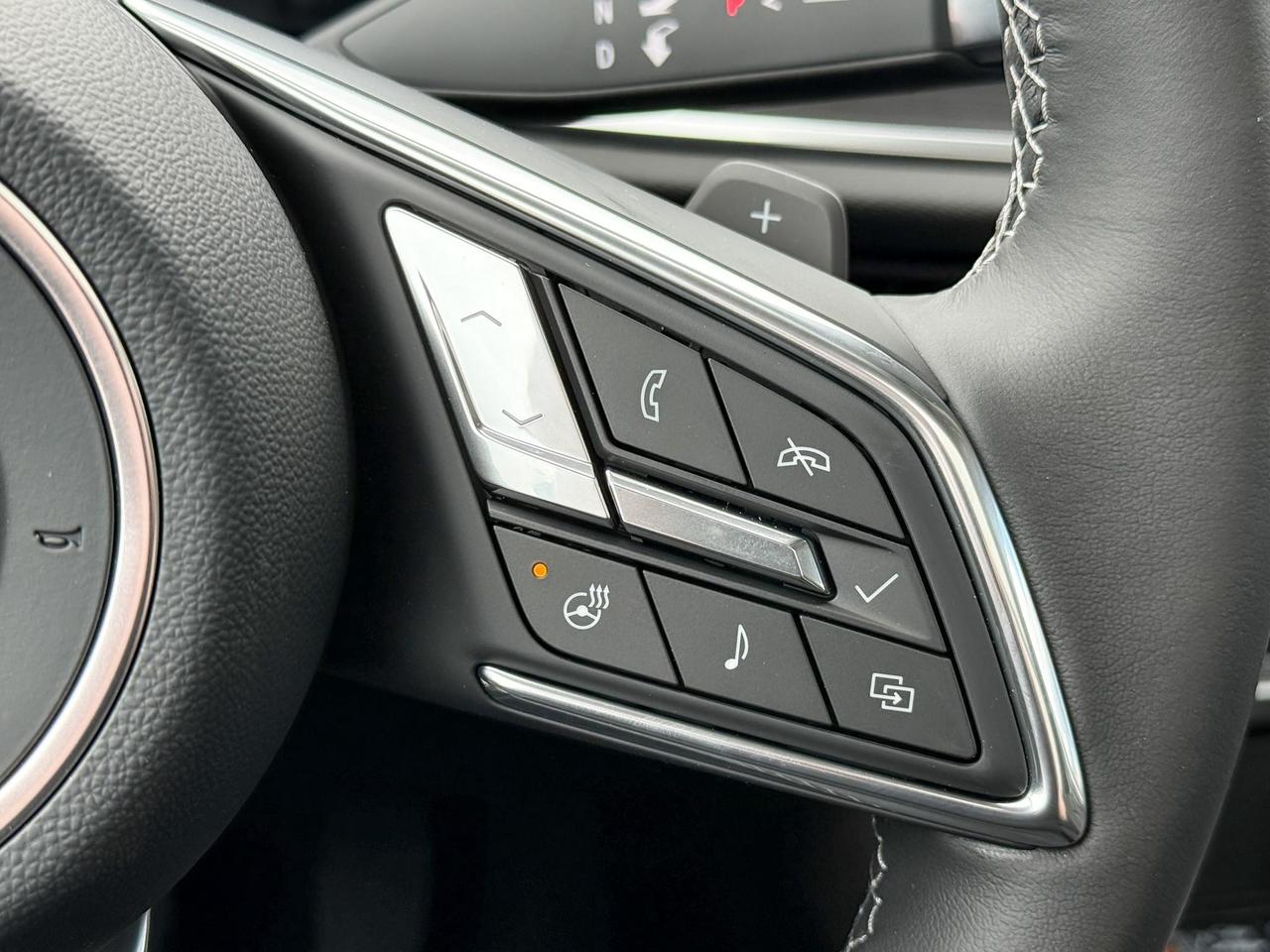 2025 Buick Envision Preferred 2.0L 4 CYL WITH REMOTE START/ENTRY, HEATED SEATS, HEATED STEERING WHEEL, BOSE SOUND, HD SURROUND VISION Photo