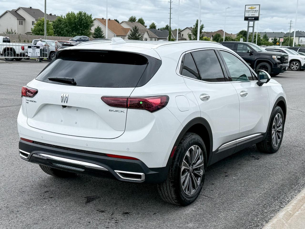 2025 Buick Envision Preferred 2.0L 4 CYL WITH REMOTE START/ENTRY, HEATED SEATS, HEATED STEERING WHEEL, BOSE SOUND, HD SURROUND VISION Photo