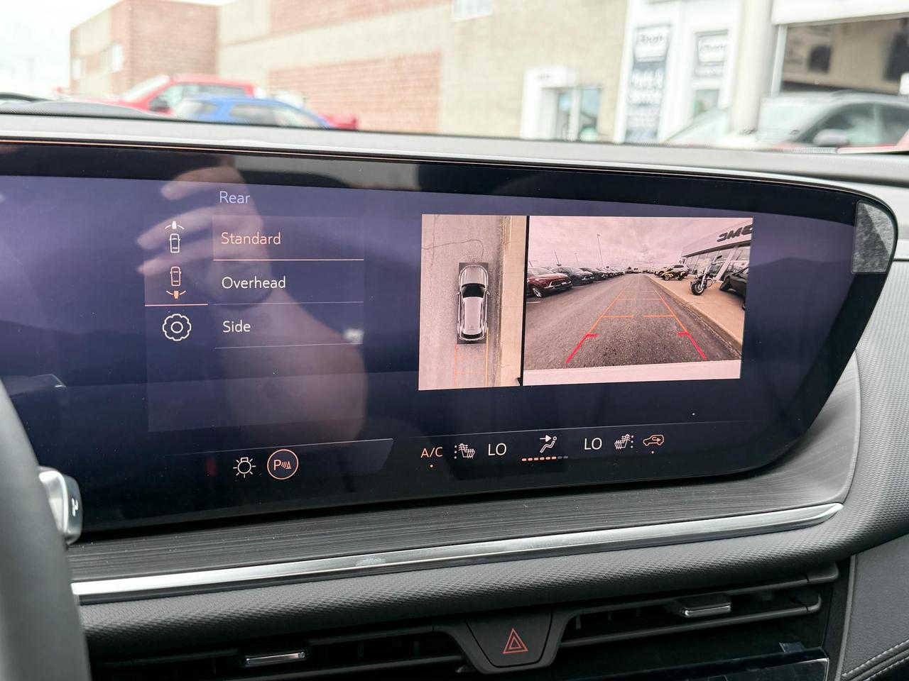 2025 Buick Envision Preferred 2.0L 4 CYL WITH REMOTE START/ENTRY, HEATED SEATS, HEATED STEERING WHEEL, BOSE SOUND, HD SURROUND VISION Photo