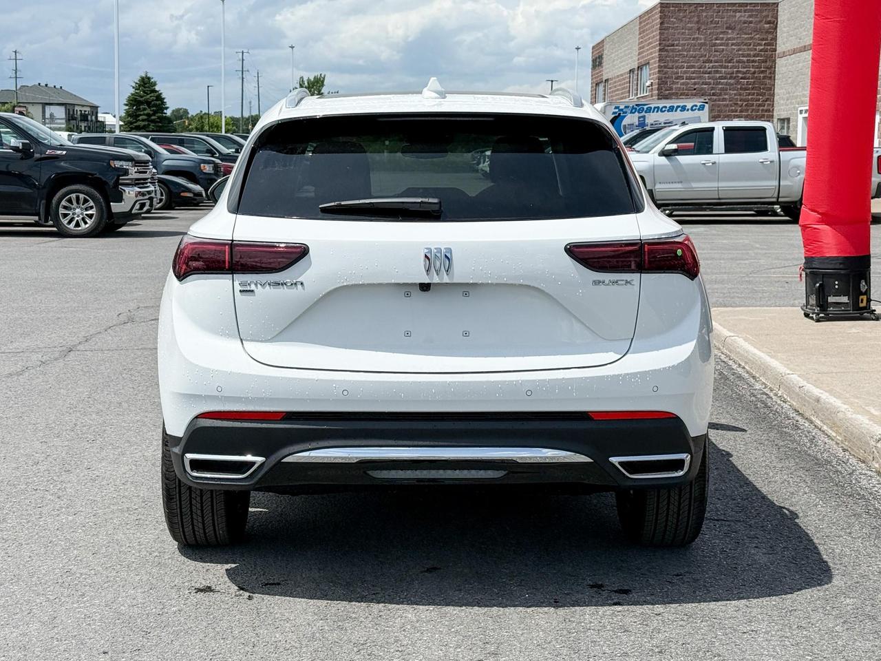 2025 Buick Envision Preferred 2.0L 4 CYL WITH REMOTE START/ENTRY, HEATED SEATS, HEATED STEERING WHEEL, BOSE SOUND, HD SURROUND VISION Photo3