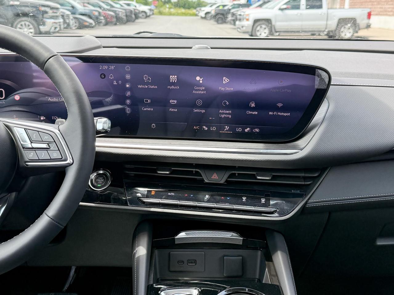 2025 Buick Envision Preferred 2.0L 4 CYL WITH REMOTE START/ENTRY, HEATED SEATS, HEATED STEERING WHEEL, BOSE SOUND, HD SURROUND VISION Photo