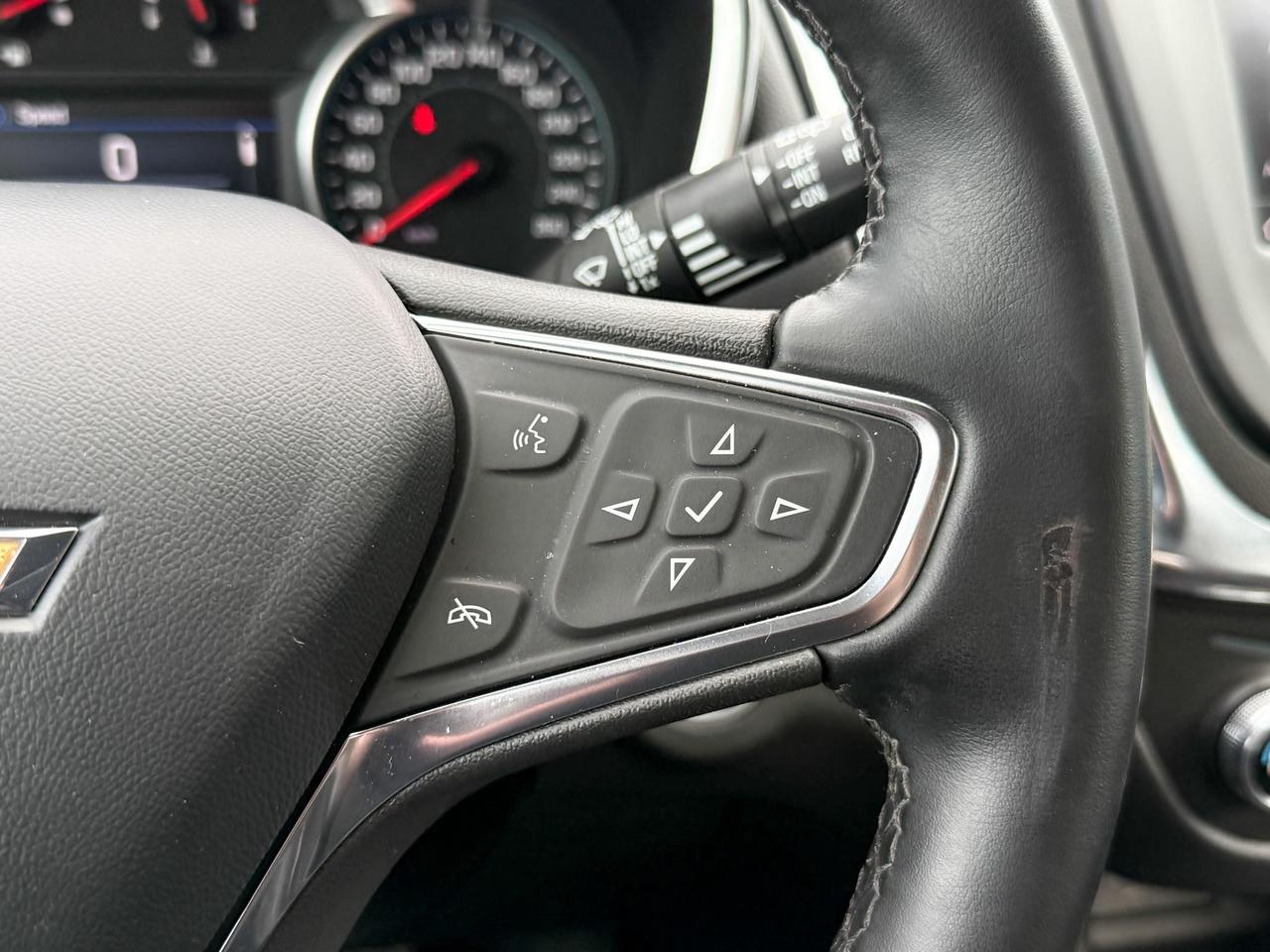 2024 Chevrolet Equinox 1.5L 4CYL TURBO LT, HEATED FRONT SEATS, DUAL ZONE CLIMATE CONTROL, POWER LIFTGATE, SAFETY PACKAGE, 17" ALLOY WHEELS Photo