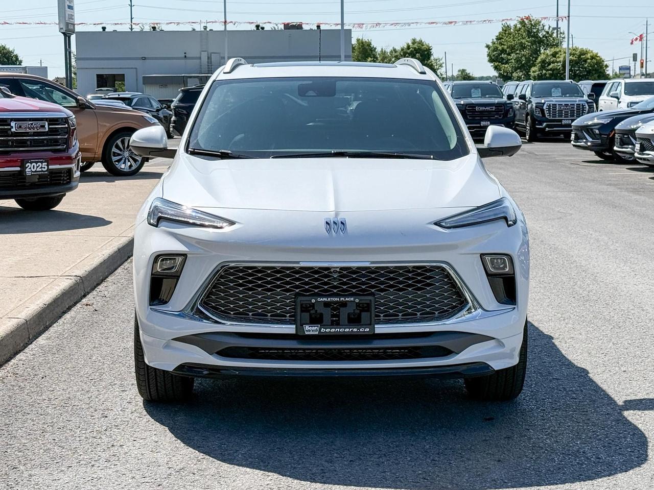 2026 Buick Encore GX Avenir 1.3L 3CYL WITH REMOTE START/ENTRY, SUNROOF, HEATED SEATS, HEATED STEERING WHEEL, HD SURROUND VISION, Photo