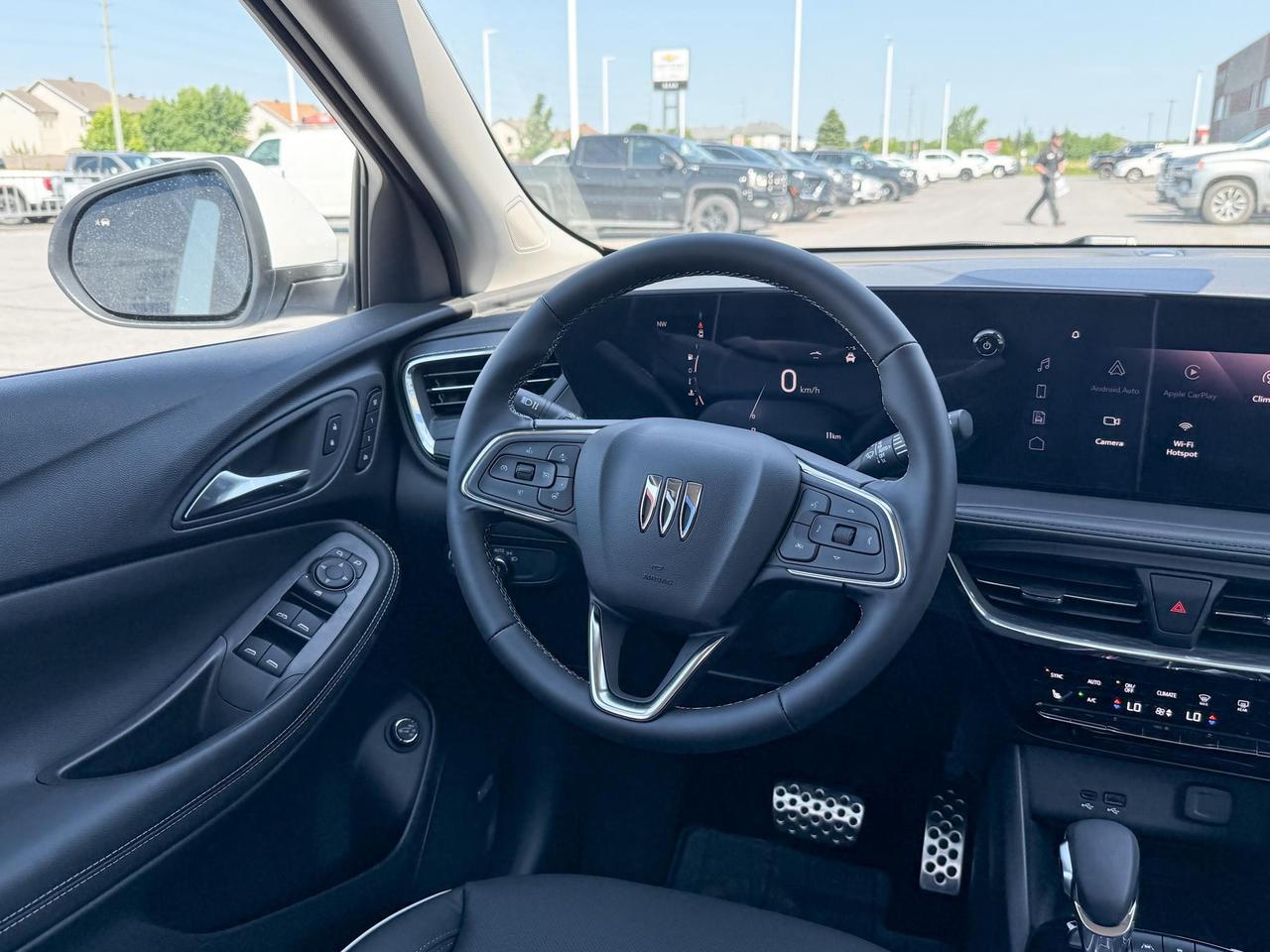 2026 Buick Encore GX Avenir 1.3L 3CYL WITH REMOTE START/ENTRY, SUNROOF, HEATED SEATS, HEATED STEERING WHEEL, HD SURROUND VISION, Photo