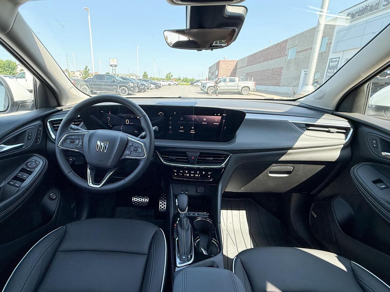 2026 Buick Encore GX Avenir 1.3L 3CYL WITH REMOTE START/ENTRY, SUNROOF, HEATED SEATS, HEATED STEERING WHEEL, HD SURROUND VISION, Photo