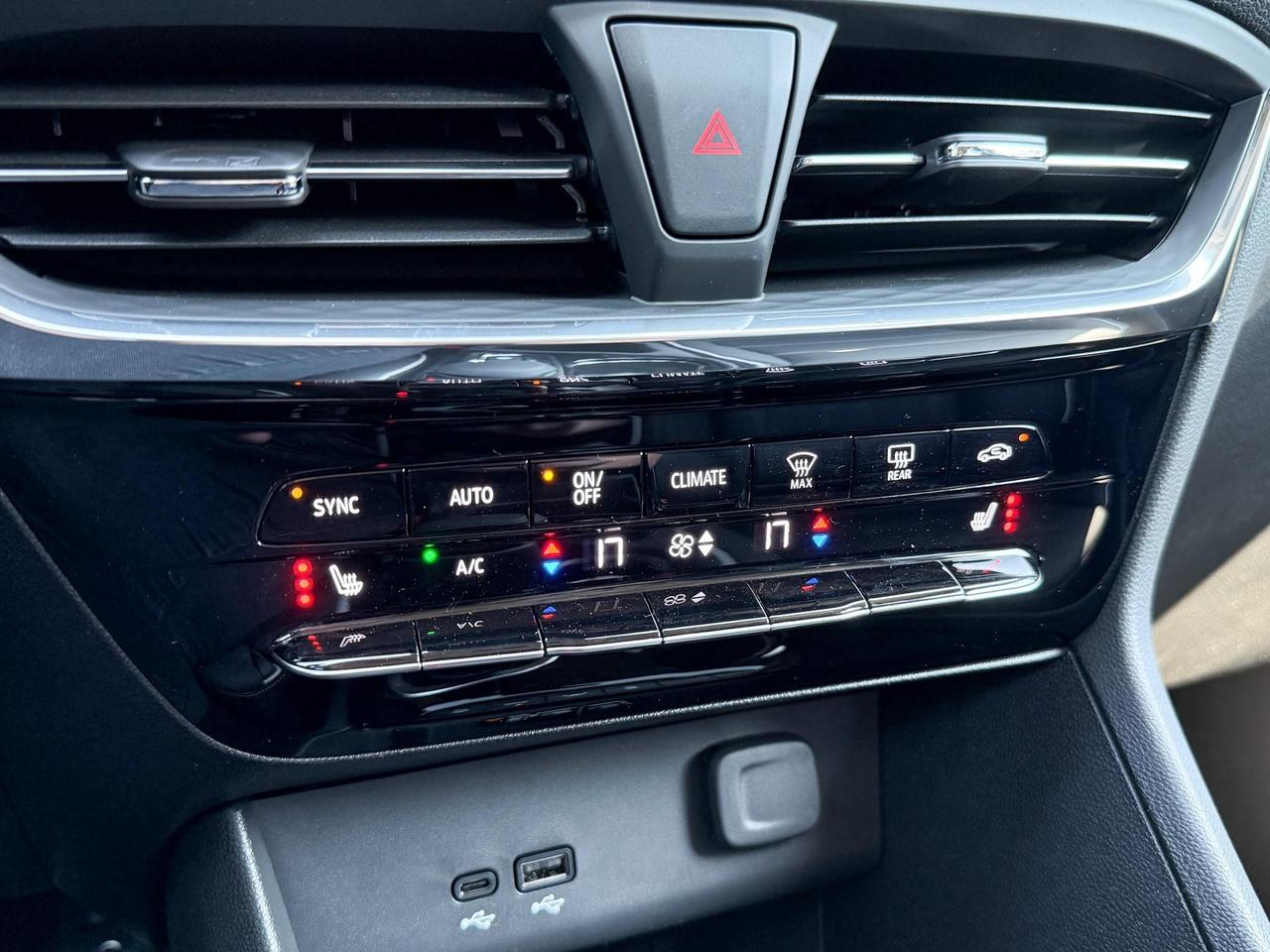 2026 Buick Encore GX Avenir 1.3L 3CYL WITH REMOTE START/ENTRY, SUNROOF, HEATED SEATS, HEATED STEERING WHEEL, HD SURROUND VISION, Photo