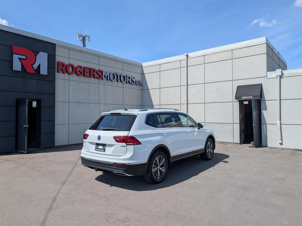2019 Volkswagen Tiguan HIGHLINE 4MOTION - NAVI - PANO ROOF - TECH FEATS