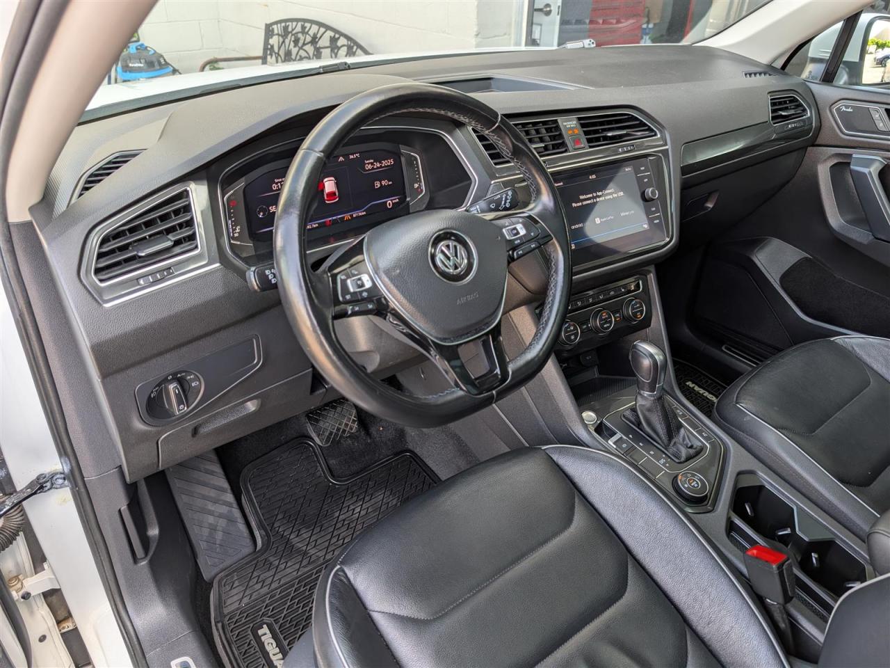 2019 Volkswagen Tiguan HIGHLINE 4MOTION - NAVI - PANO ROOF - TECH FEATS