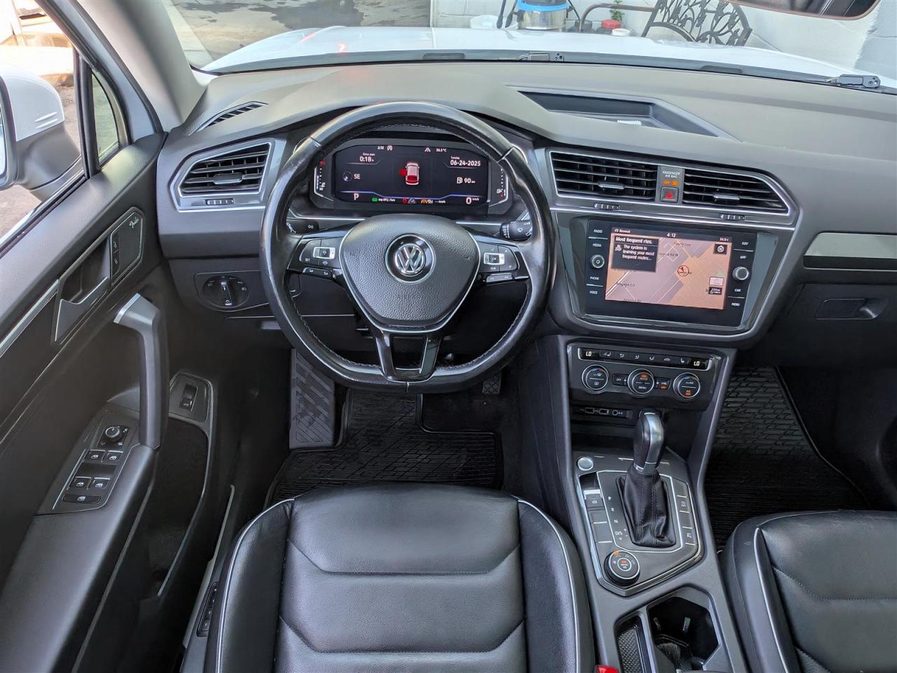 2019 Volkswagen Tiguan HIGHLINE 4MOTION - NAVI - PANO ROOF - TECH FEATS