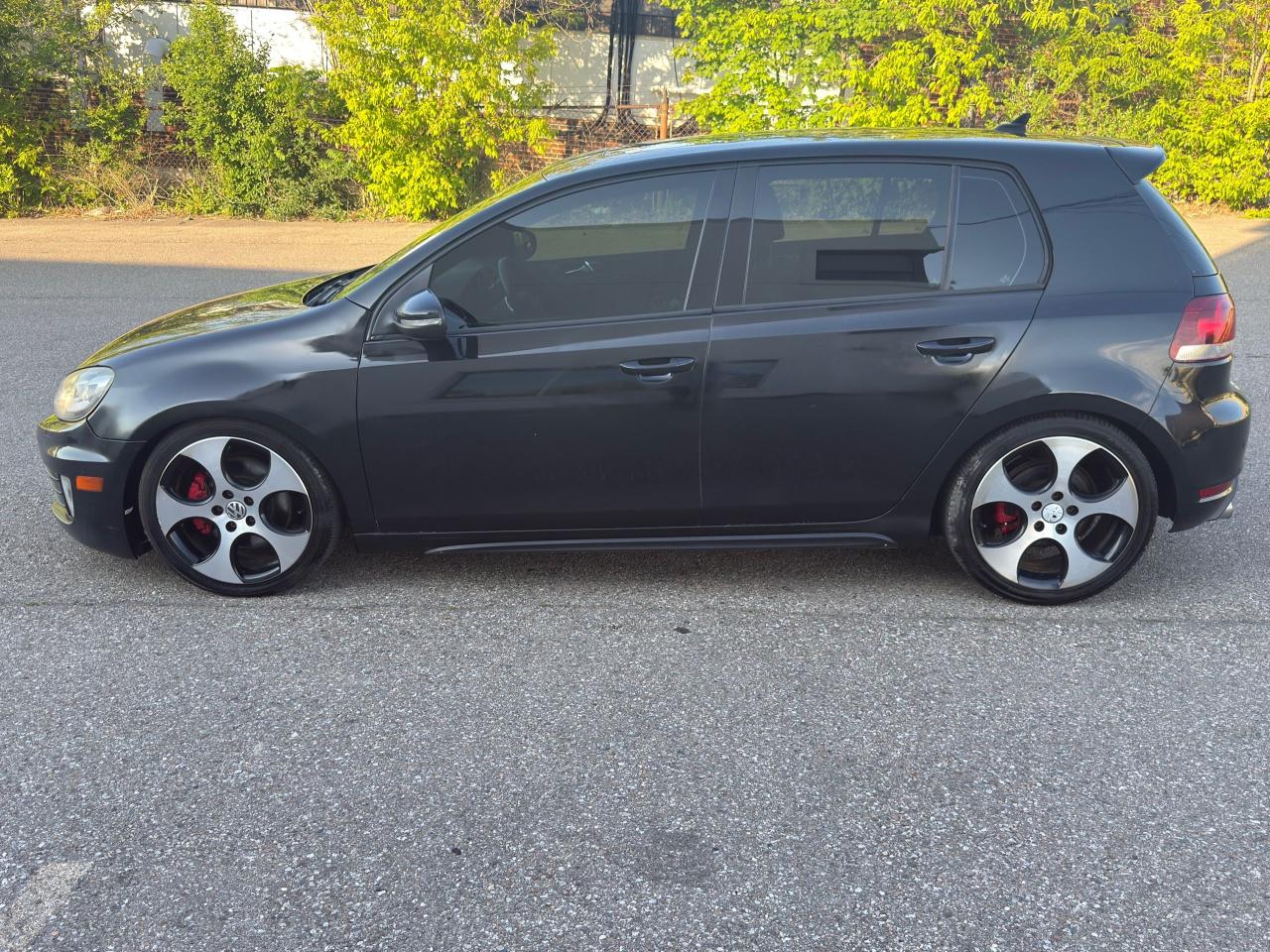 2011 Volkswagen Golf  - Photo #8