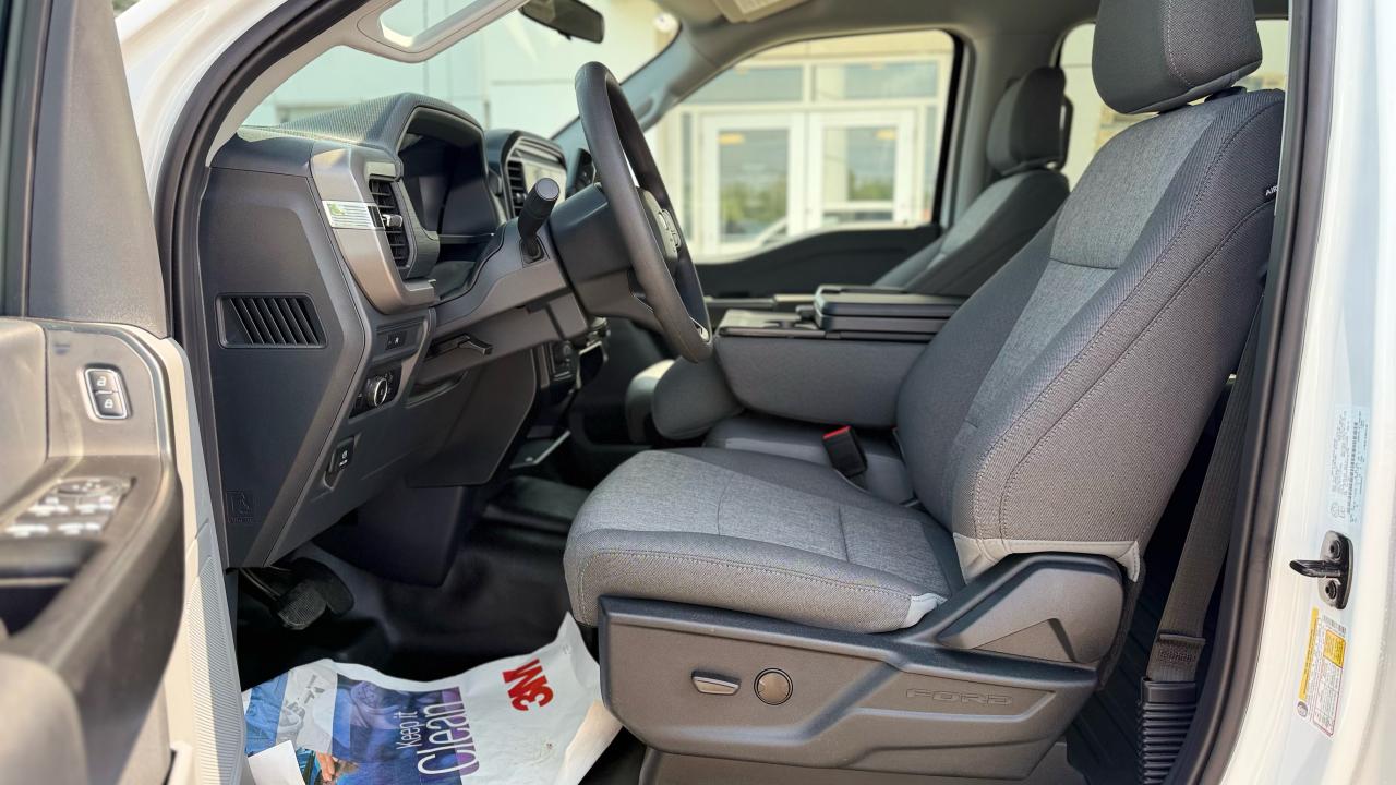 2025 Ford F-150  Photo4