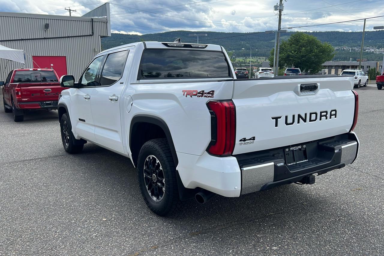 2023 Toyota Tundra CREWMAX SR SR5 TRD OFF ROAD Photo4