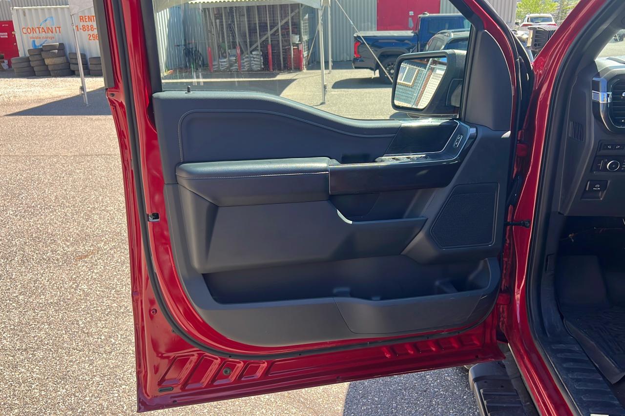 2021 Ford F-150 XLT Photo