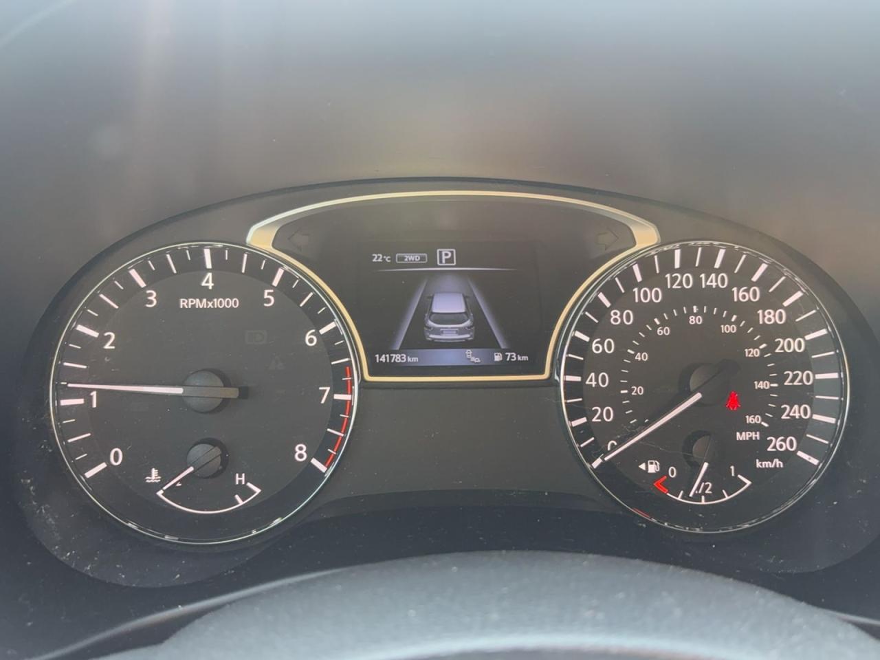 2016 Nissan Pathfinder SL Photo3