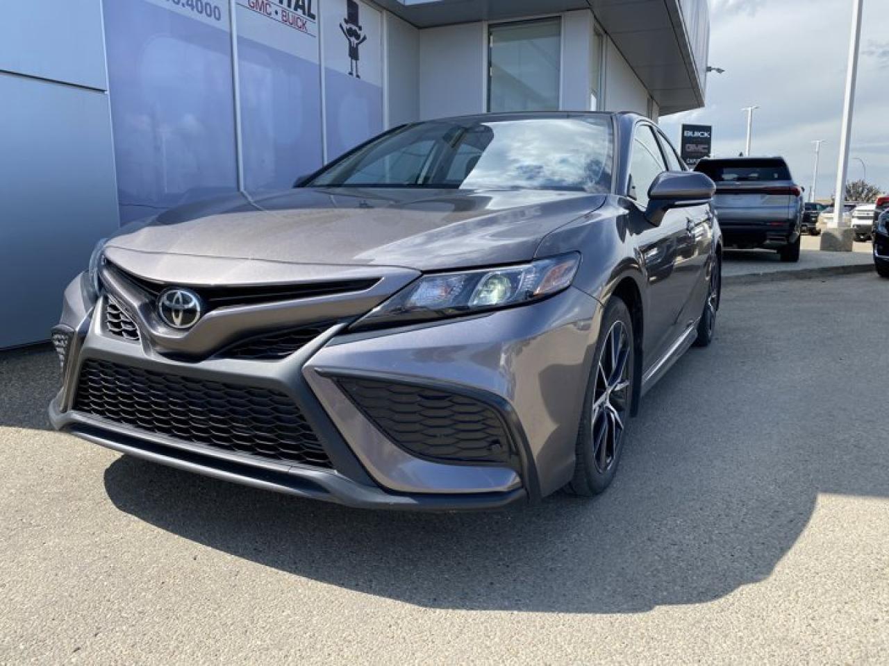 Used 2024 Toyota Camry SE Auto  SE UPGRADE * SUNROOF * RADAR CRUISE * WIRELESS CHARGER * for sale in Edmonton, AB