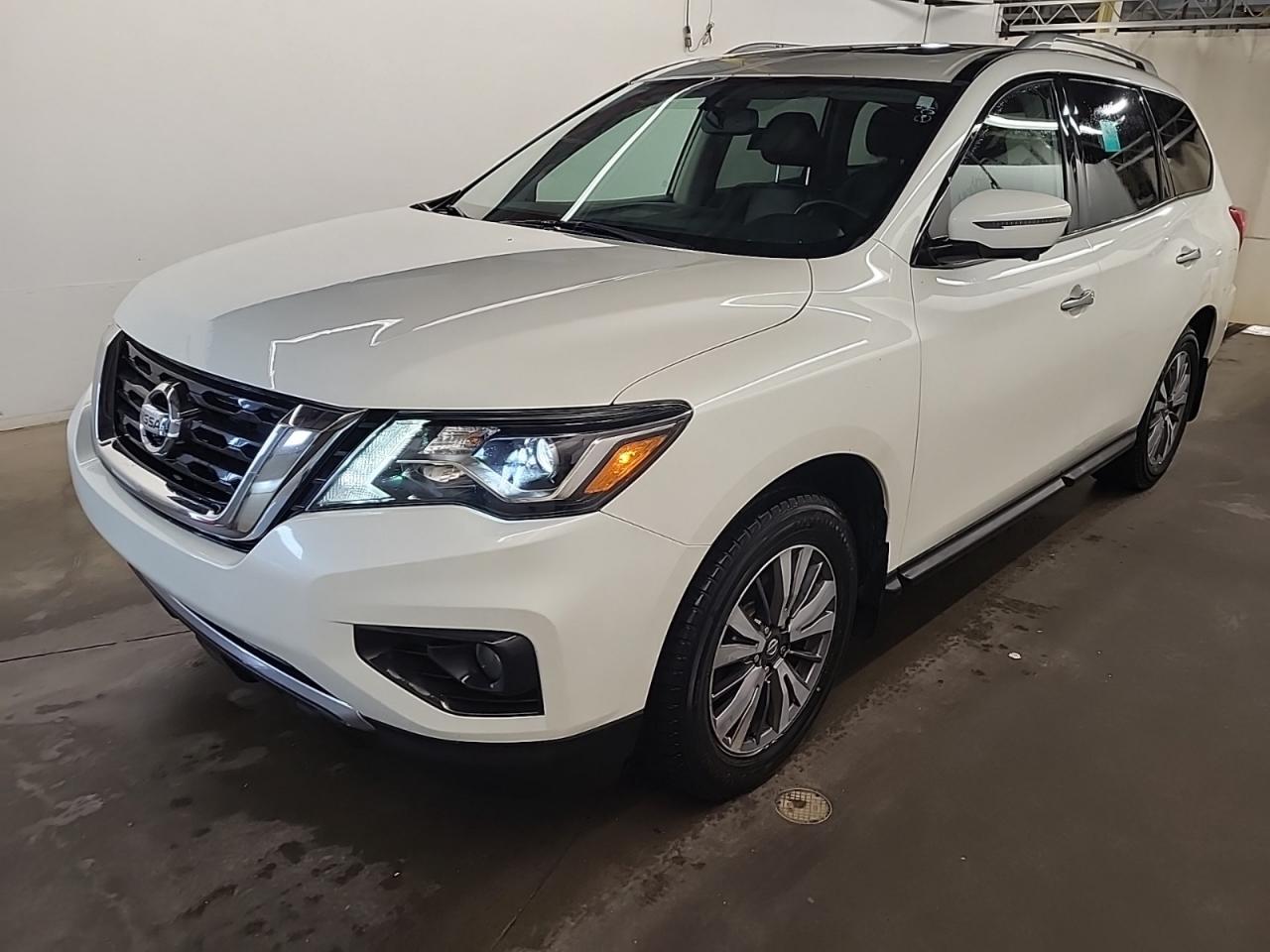 Used 2019 Nissan Pathfinder SL Premium Tech  Pearl White Leather / Sunroof / Push Start for sale in Mississauga, ON