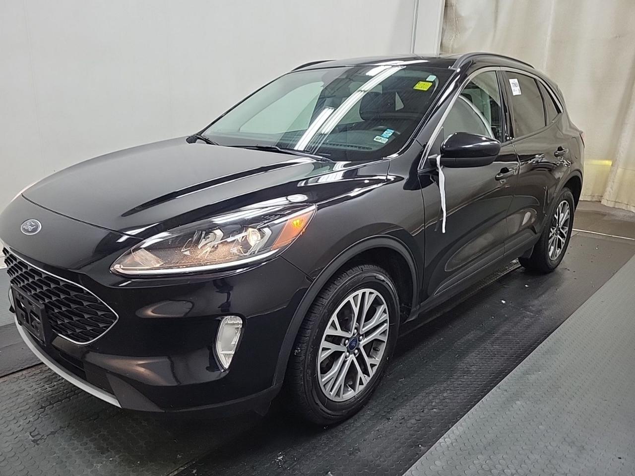 Used 2021 Ford Escape SEL 4WD / Leather / Pano Roof / Navi for sale in Mississauga, ON