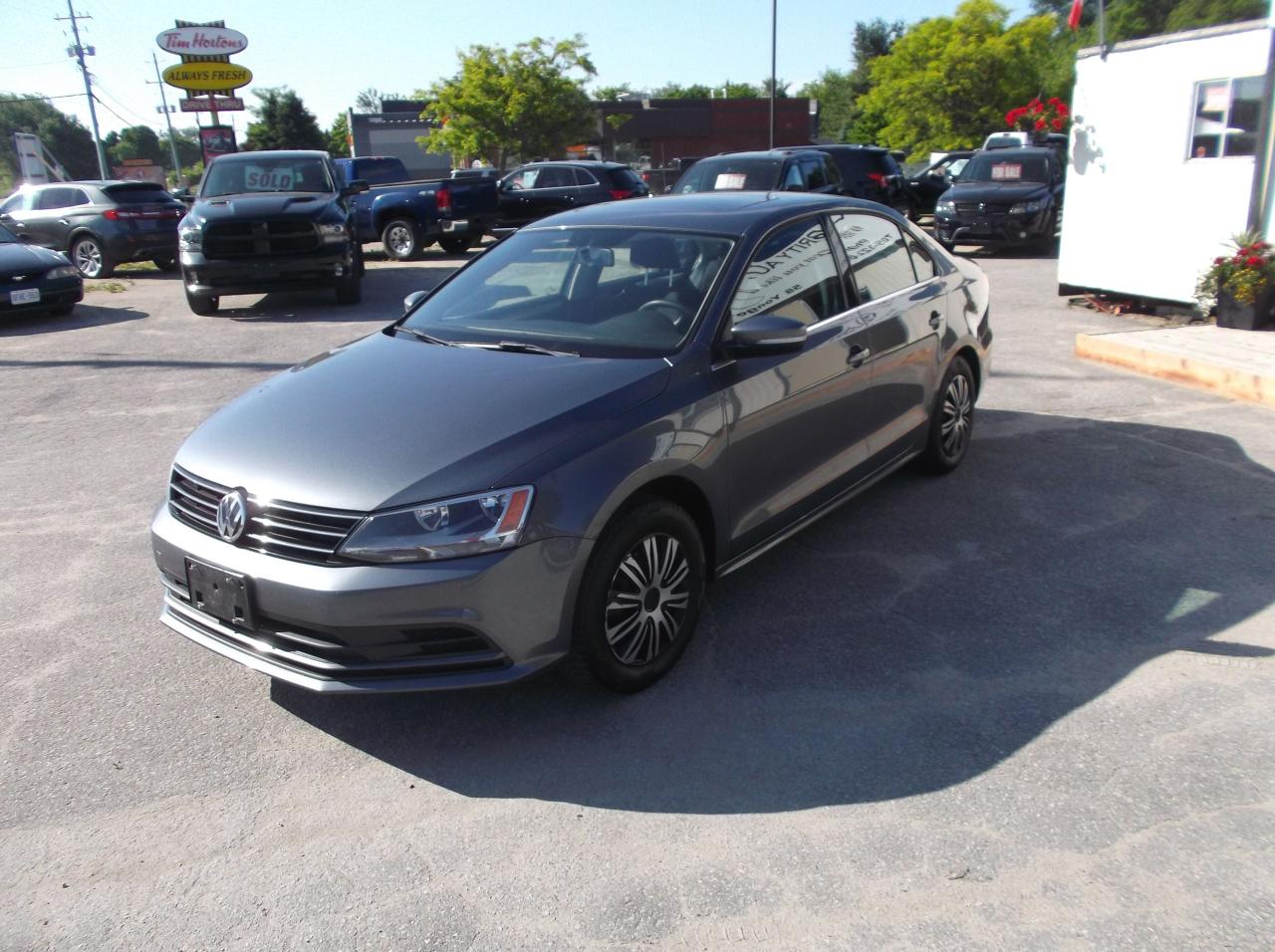 2015 Volkswagen Jetta TSI  SE - Photo #3