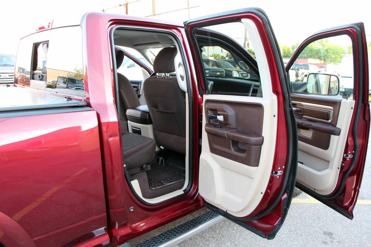 2017 RAM 1500 4WD Quad Cab 140.5" Outdoorsman - Photo #10