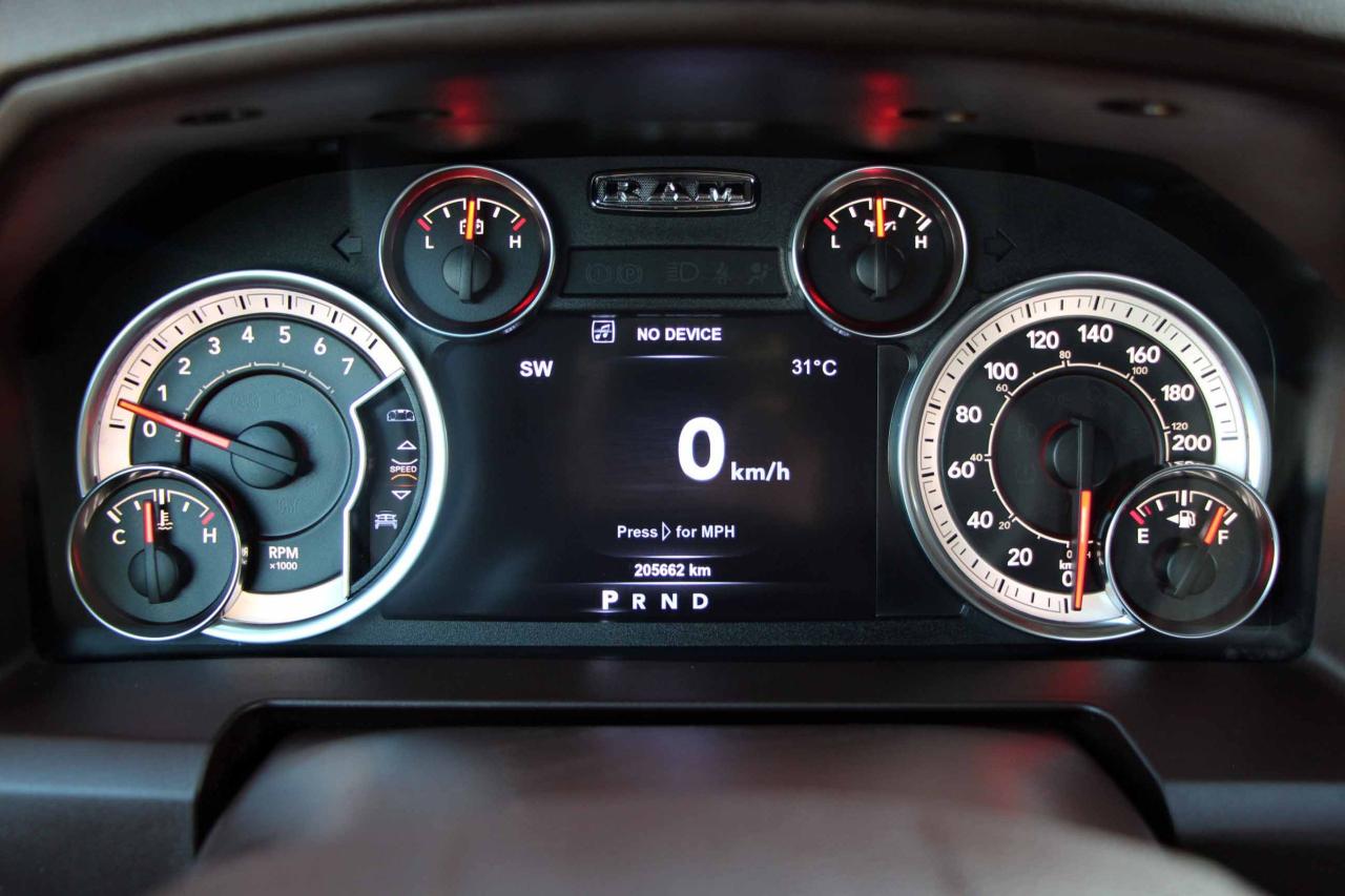 2017 RAM 1500 4WD Quad Cab 140.5" Outdoorsman - Photo #27
