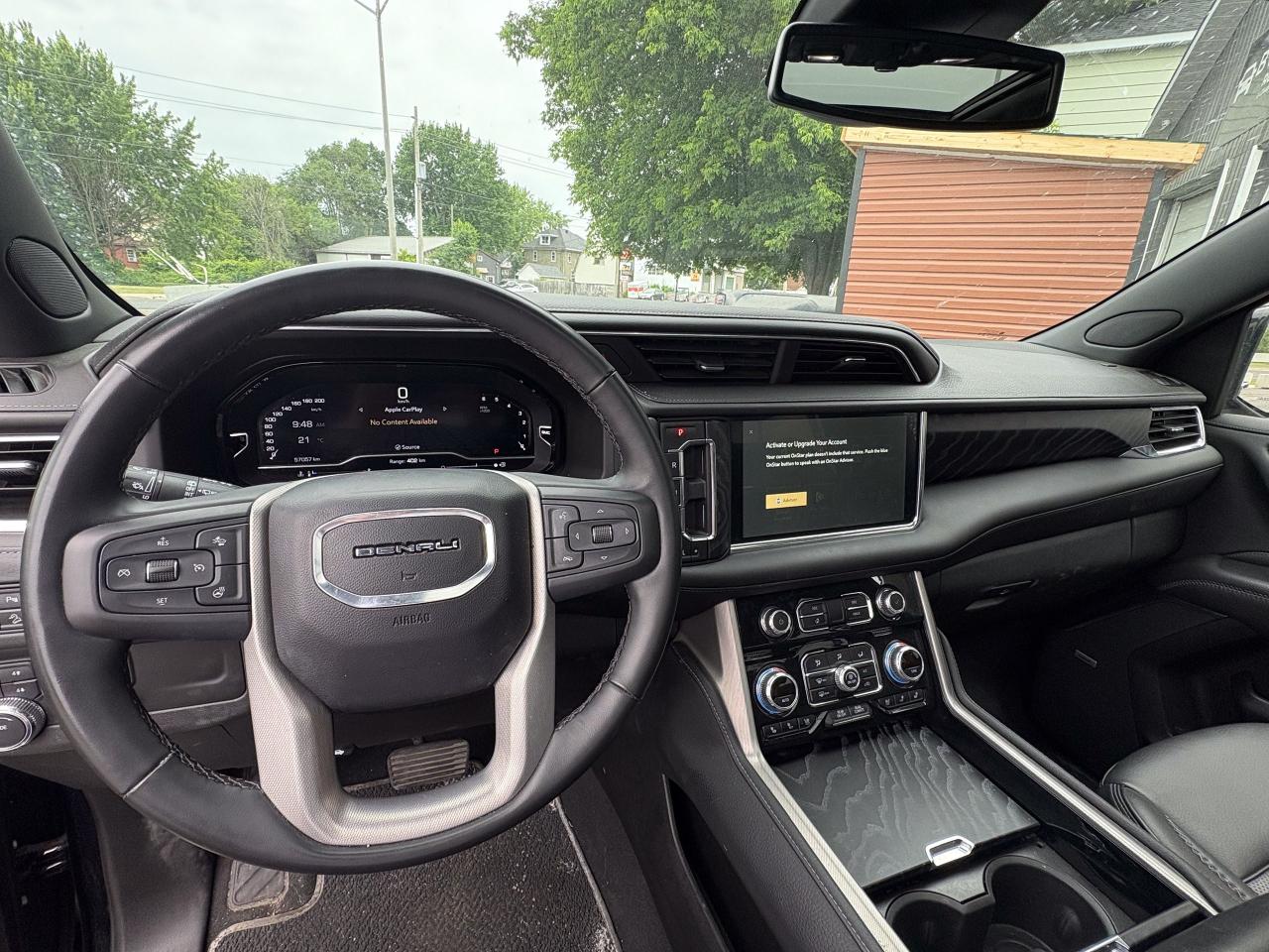 2023 GMC Yukon XL Denali - Photo #6