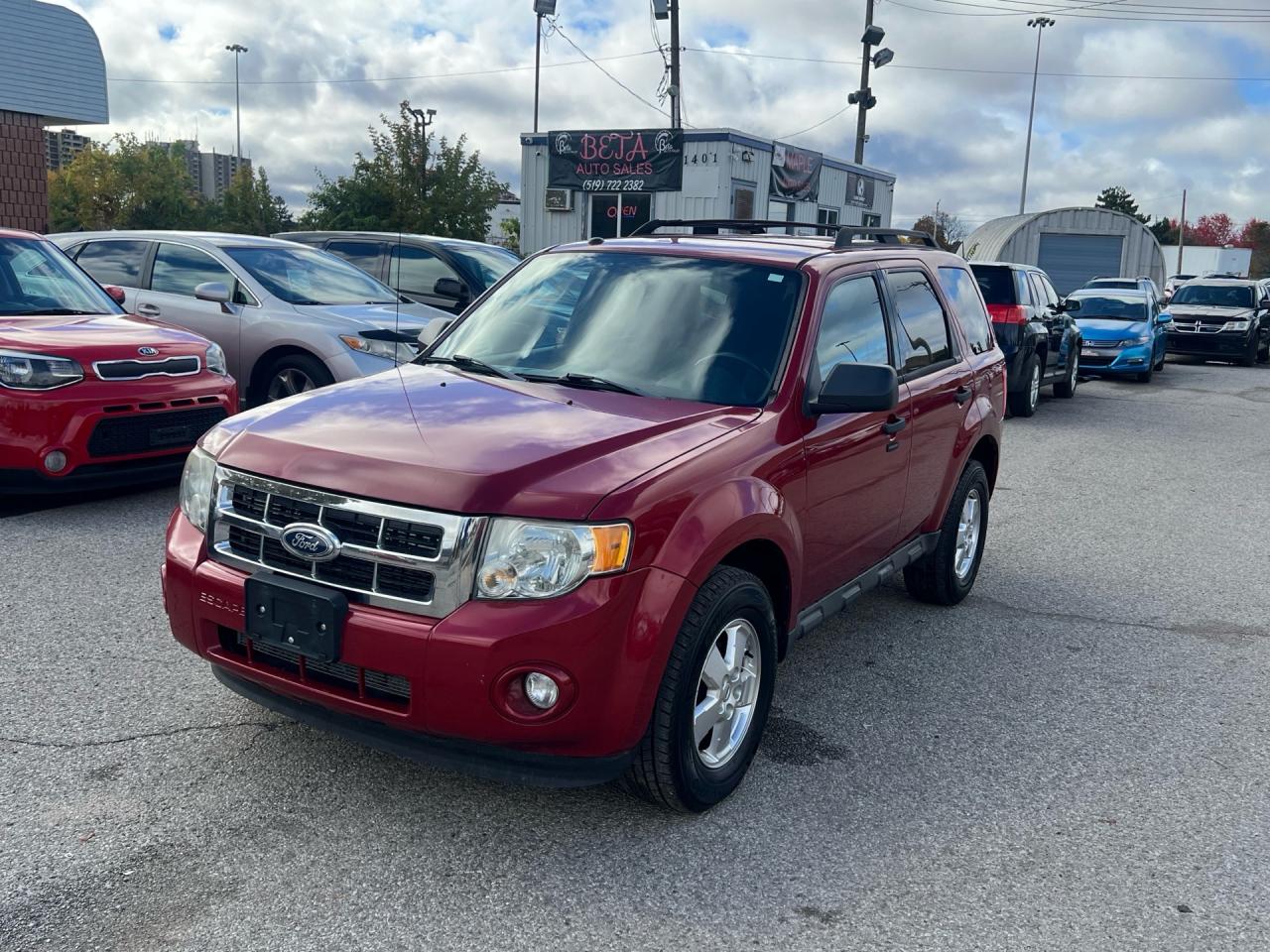 Used 2011 Ford Escape FWD 4DR V6 AUTO XLT for sale in Kitchener, ON