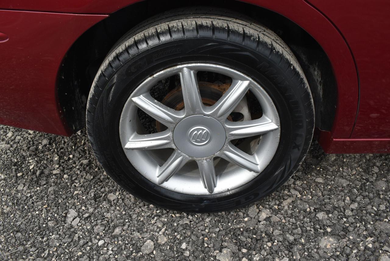 2005 Buick Allure CXS - Photo #16