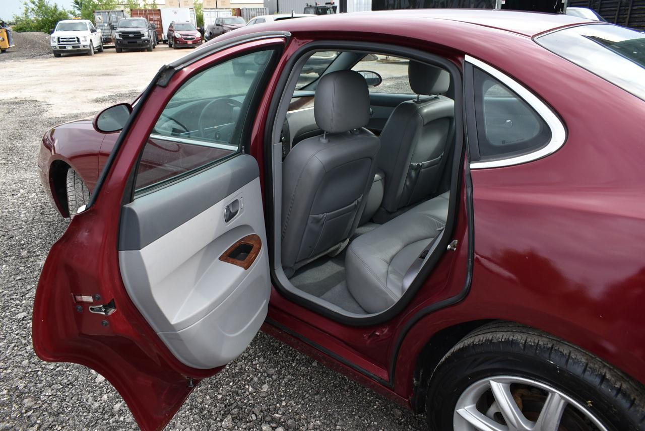 2005 Buick Allure CXS - Photo #23