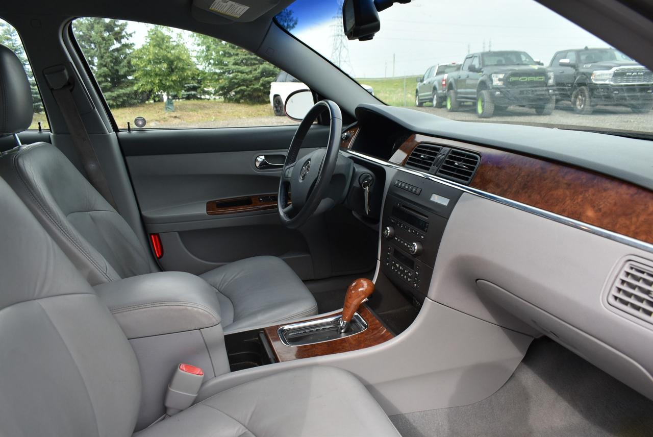 2005 Buick Allure CXS - Photo #27