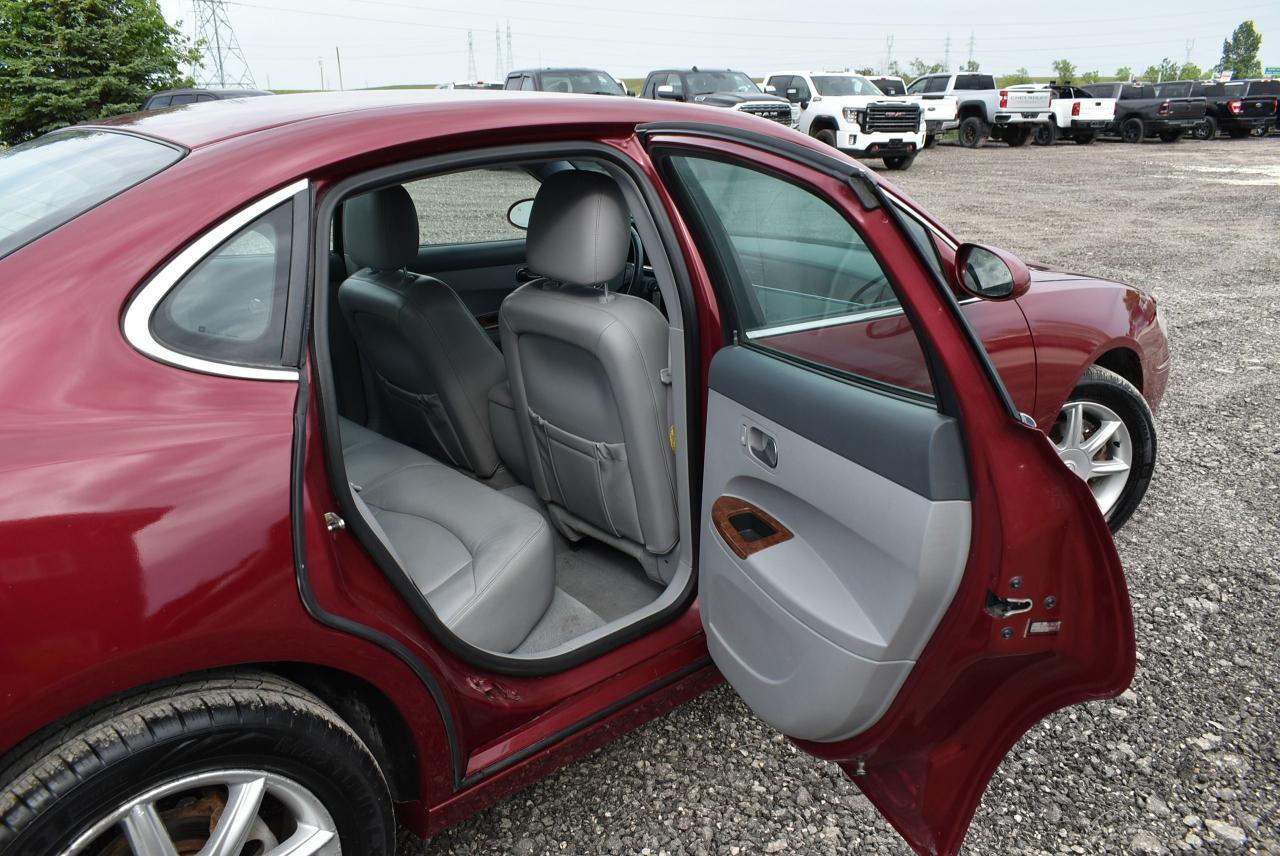2005 Buick Allure CXS - Photo #29