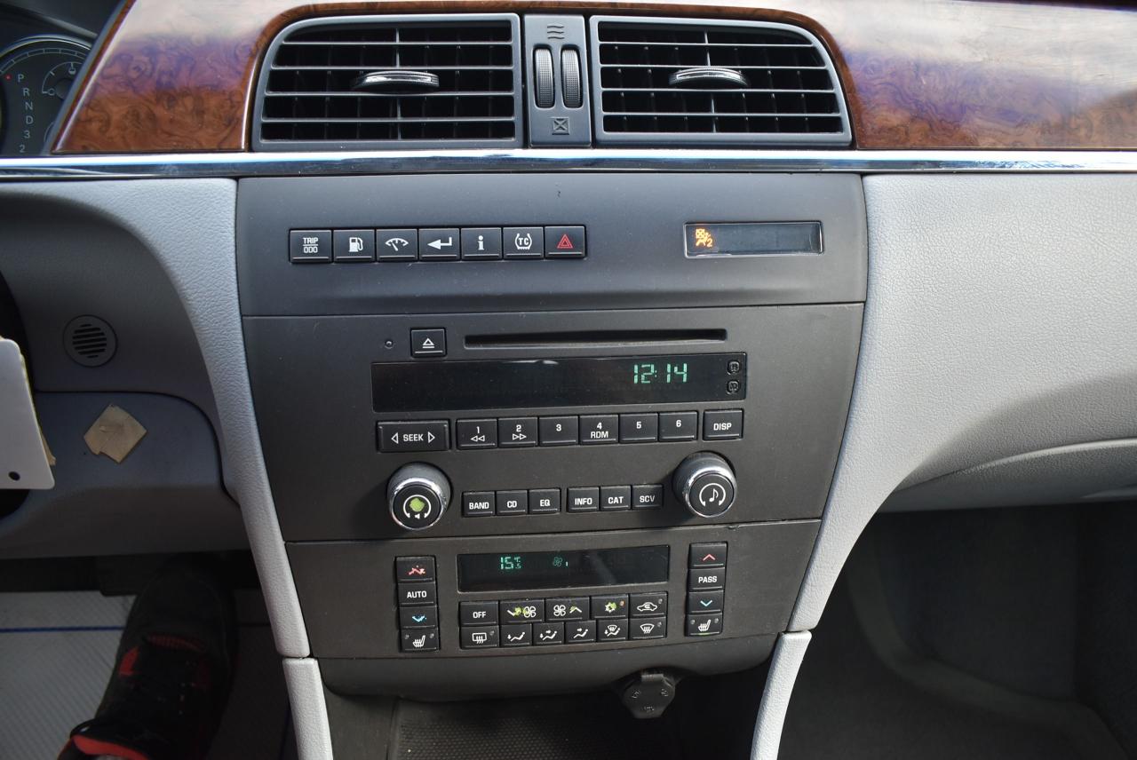 2005 Buick Allure CXS - Photo #41