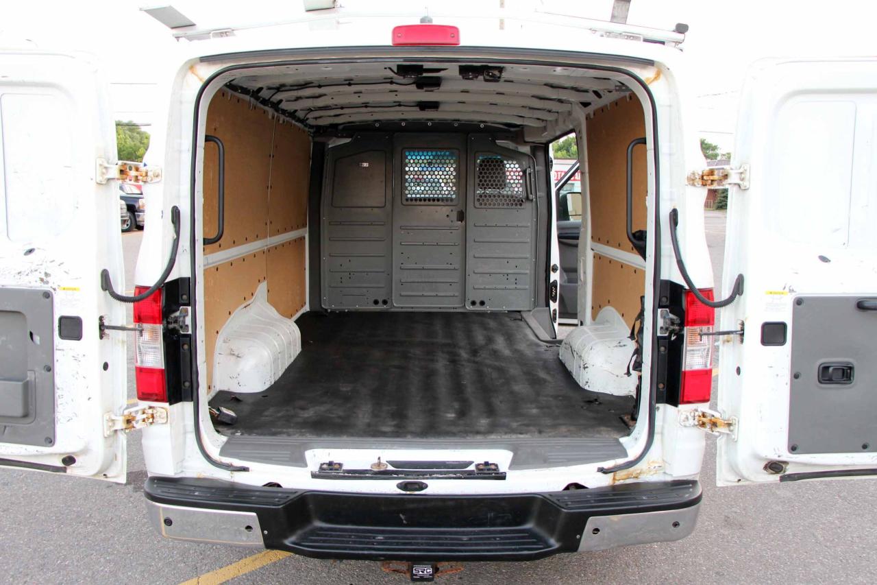 2012 Nissan NV 2500 SV - Photo #9