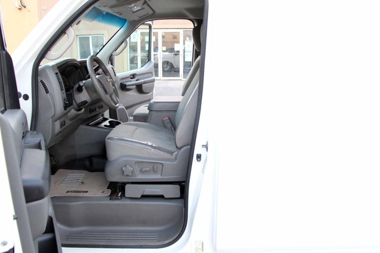 2012 Nissan NV 2500 SV - Photo #17