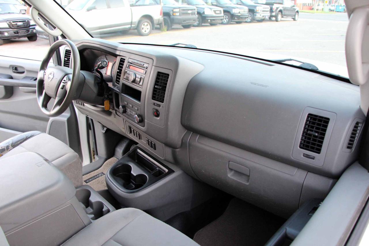 2012 Nissan NV 2500 SV - Photo #18
