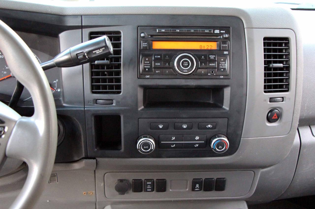 2012 Nissan NV 2500 SV - Photo #21