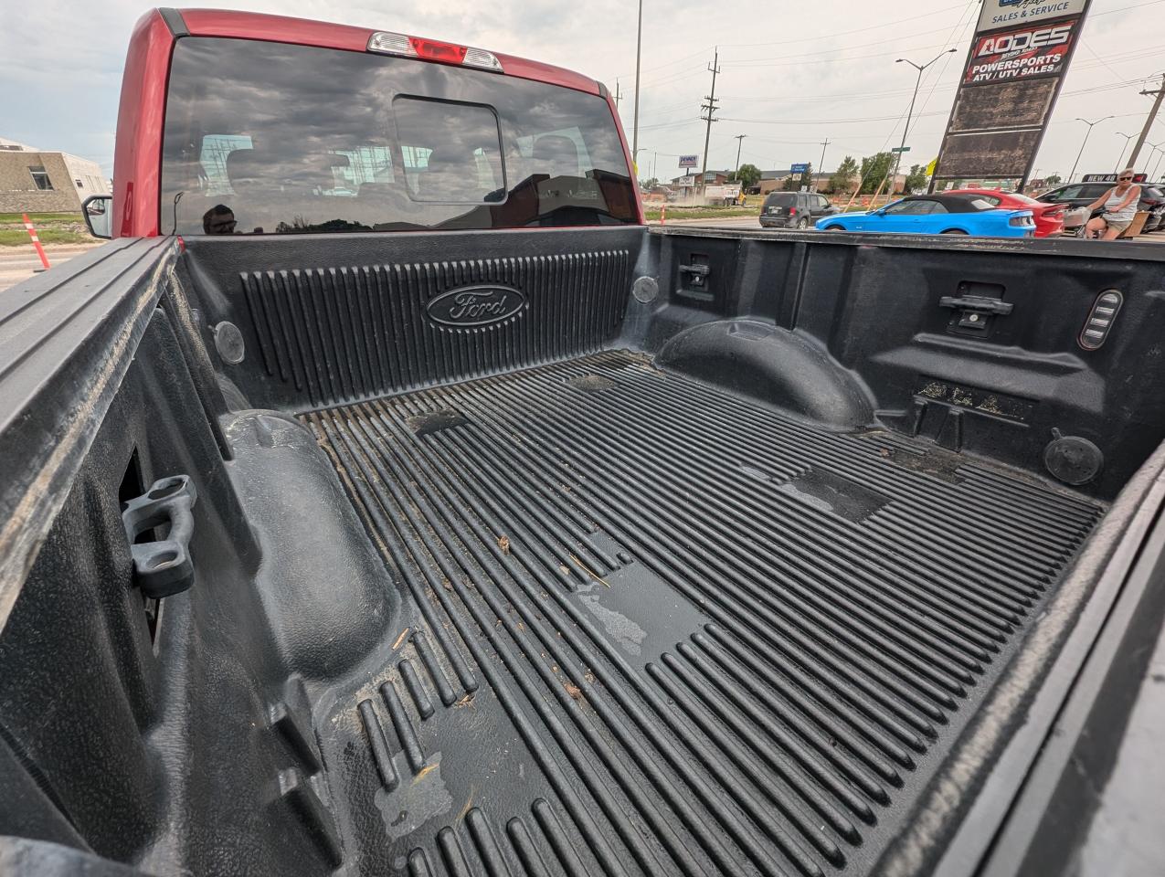 2017 Ford F-150 XLT-CREW CAB- HTDSEATS-CARPLAY - Photo #6